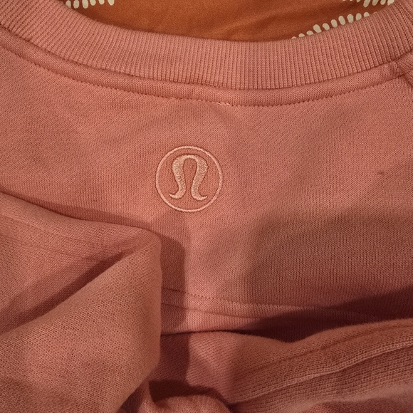 Lululemon Oversized Cropped Scuba Sweatshirt in Sakura Pink - Picture 2 of 3